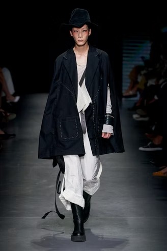 Milano Moda Graduate, 2022 — 2024 — 2025, image 3 of 8